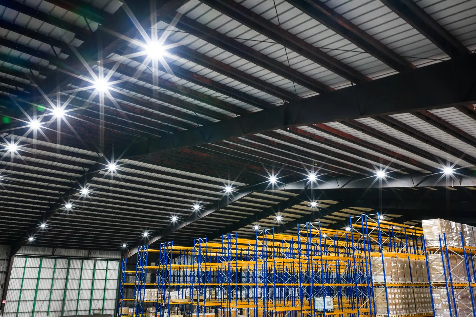 Interloods-renovatie-industriële-gebouwen-dak-DEUFOL-Antwerpen_1