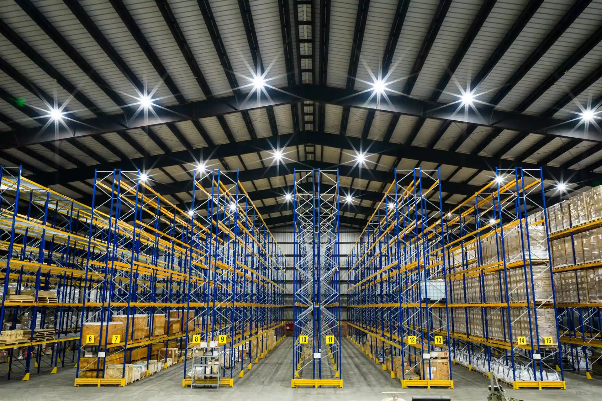 Interloods-renovatie-industriële-gebouwen-dak-DEUFOL-Antwerpen_11