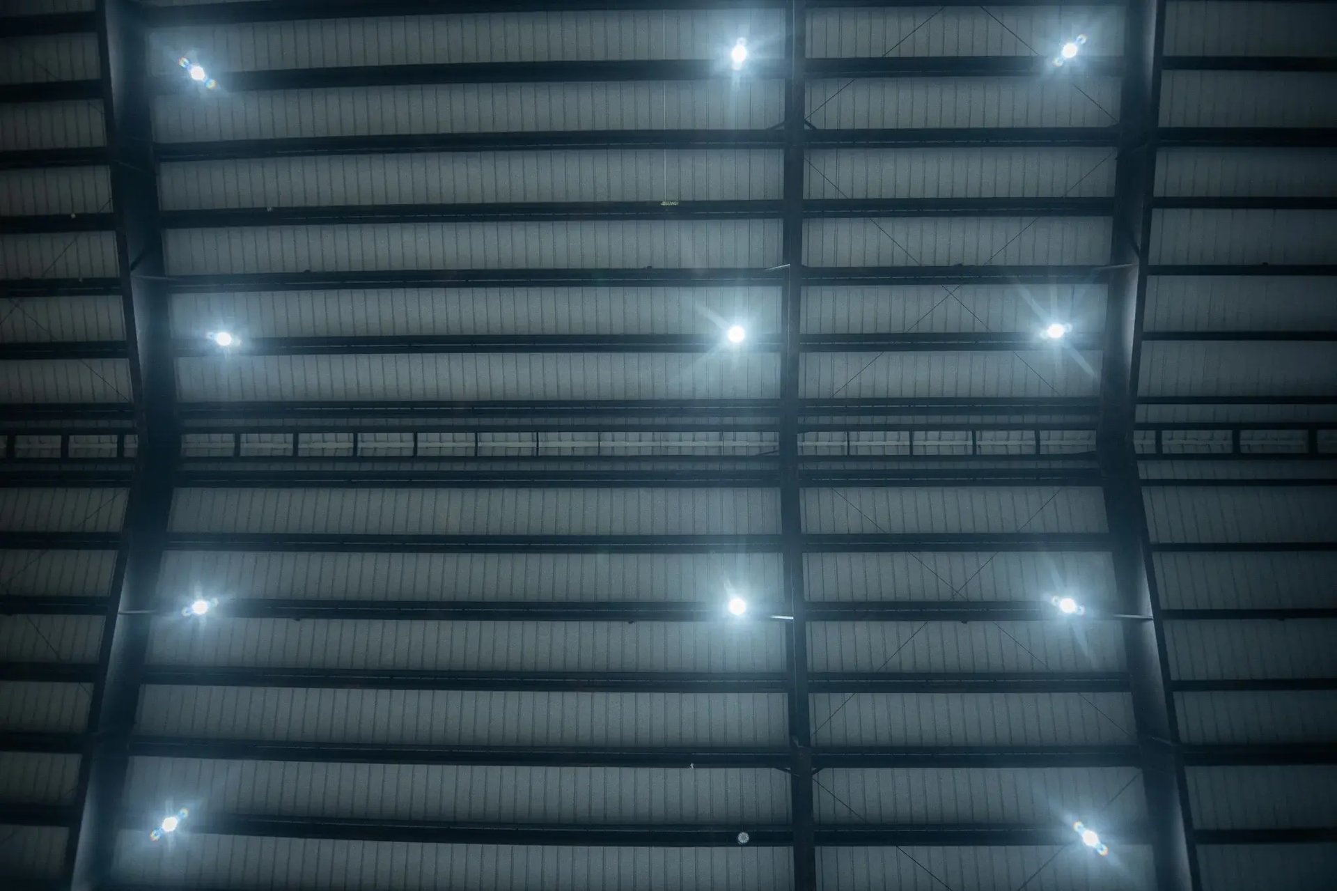 Interloods-renovatie-industriële-gebouwen-dak-DEUFOL-Antwerpen_27