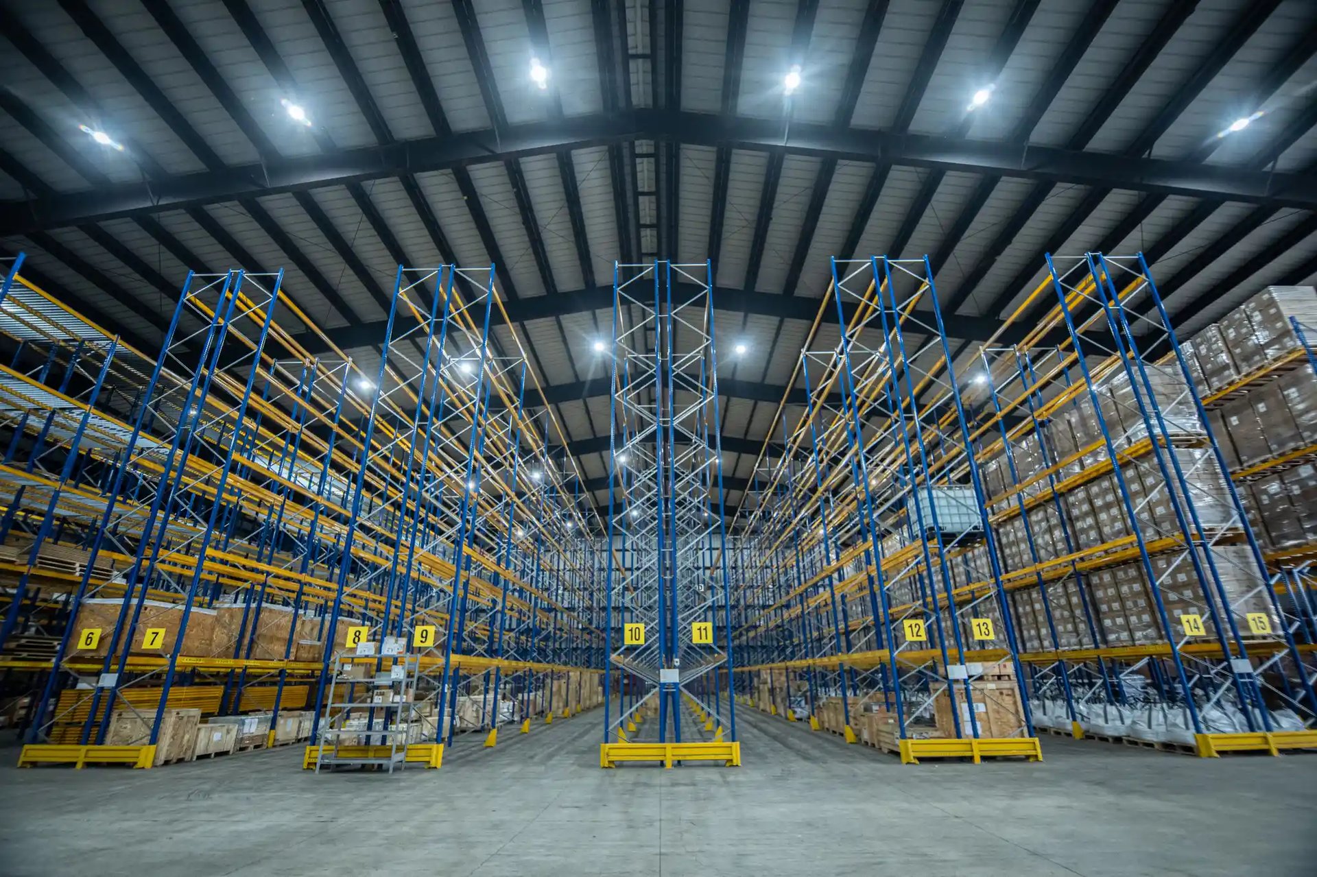 Interloods-renovatie-industriële-gebouwen-dak-DEUFOL-Antwerpen_28