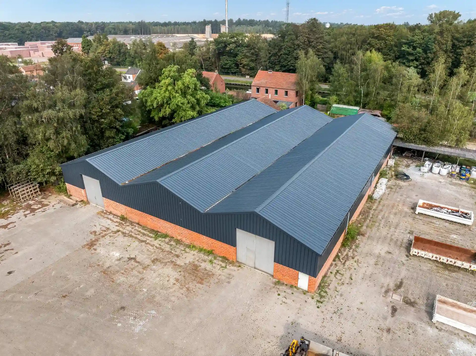 Interloods-renovatie-industriële-gebouwen-dak-Den-Dam-Beerse