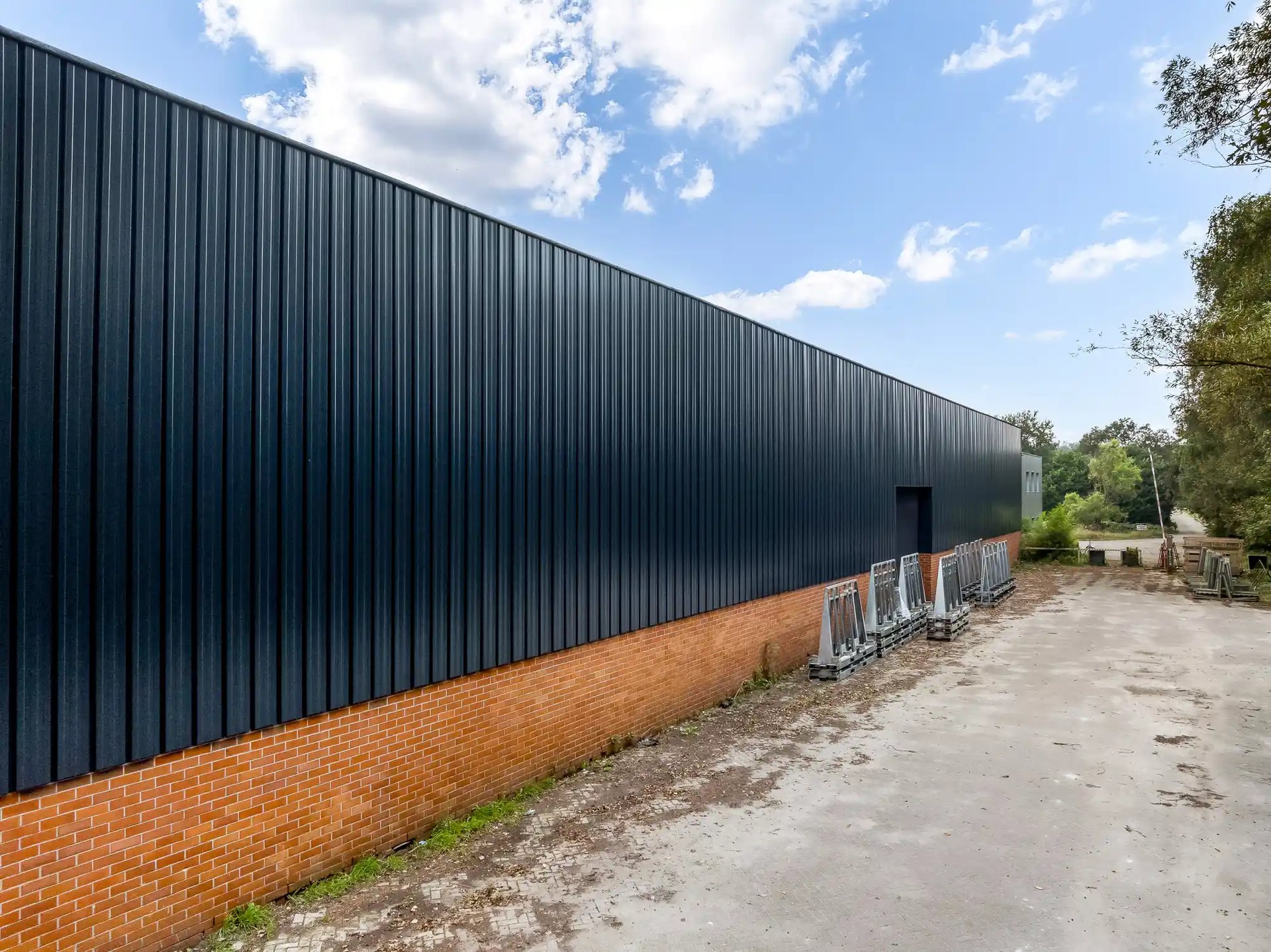 Interloods-renovatie-industriële-gebouwen-dak-Den-Dam-Beerse_18