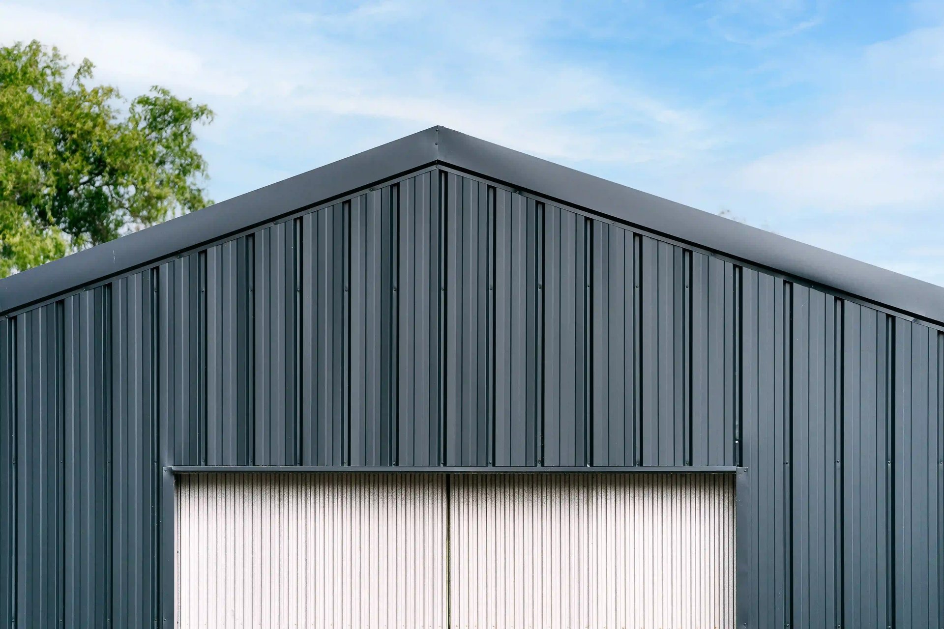 Interloods-renovatie-industriële-gebouwen-dak-Den-Dam-Beerse_4