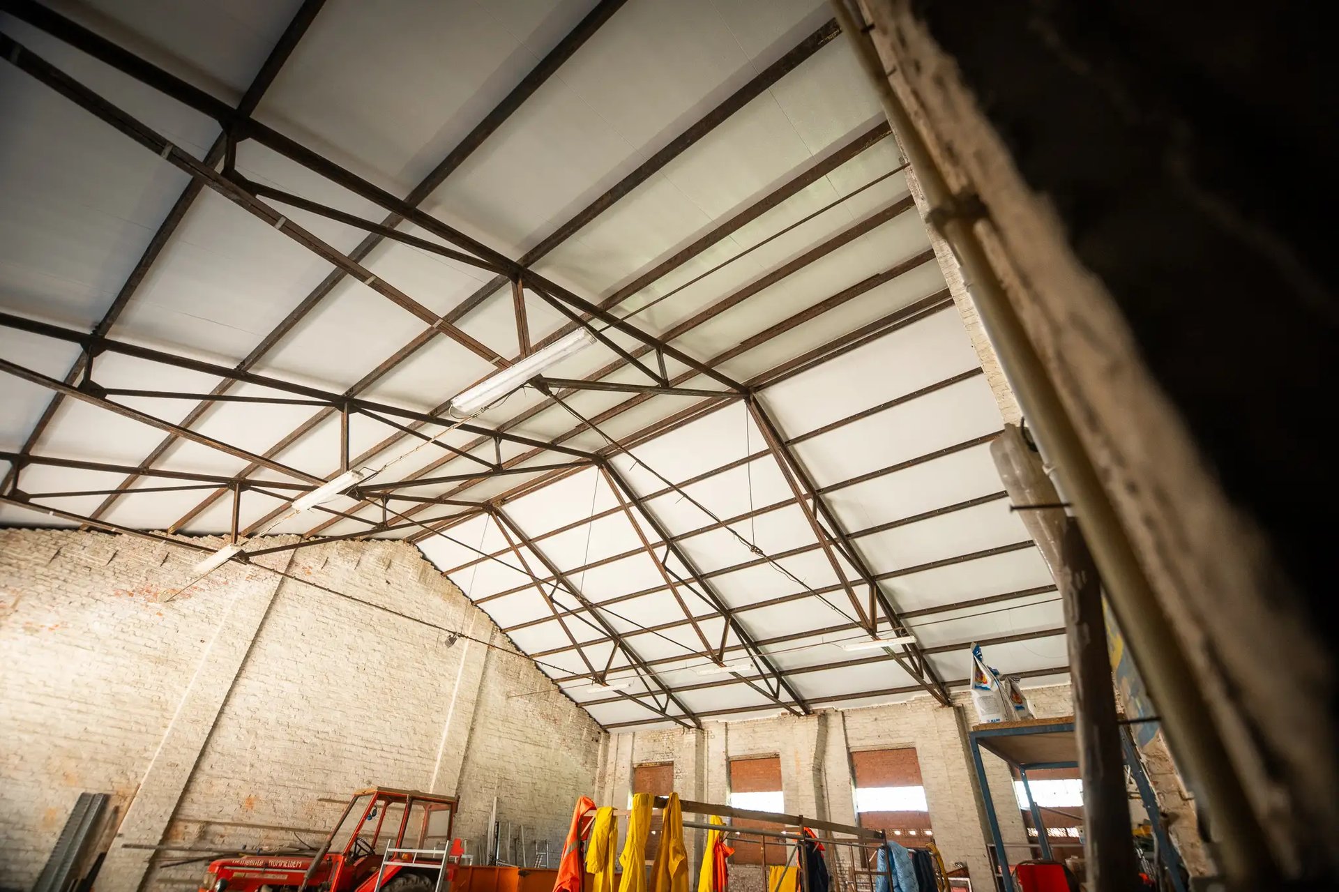 Interloods-renovatie-industriële-gebouwen-dak-Gemeente-Wommelgem_15