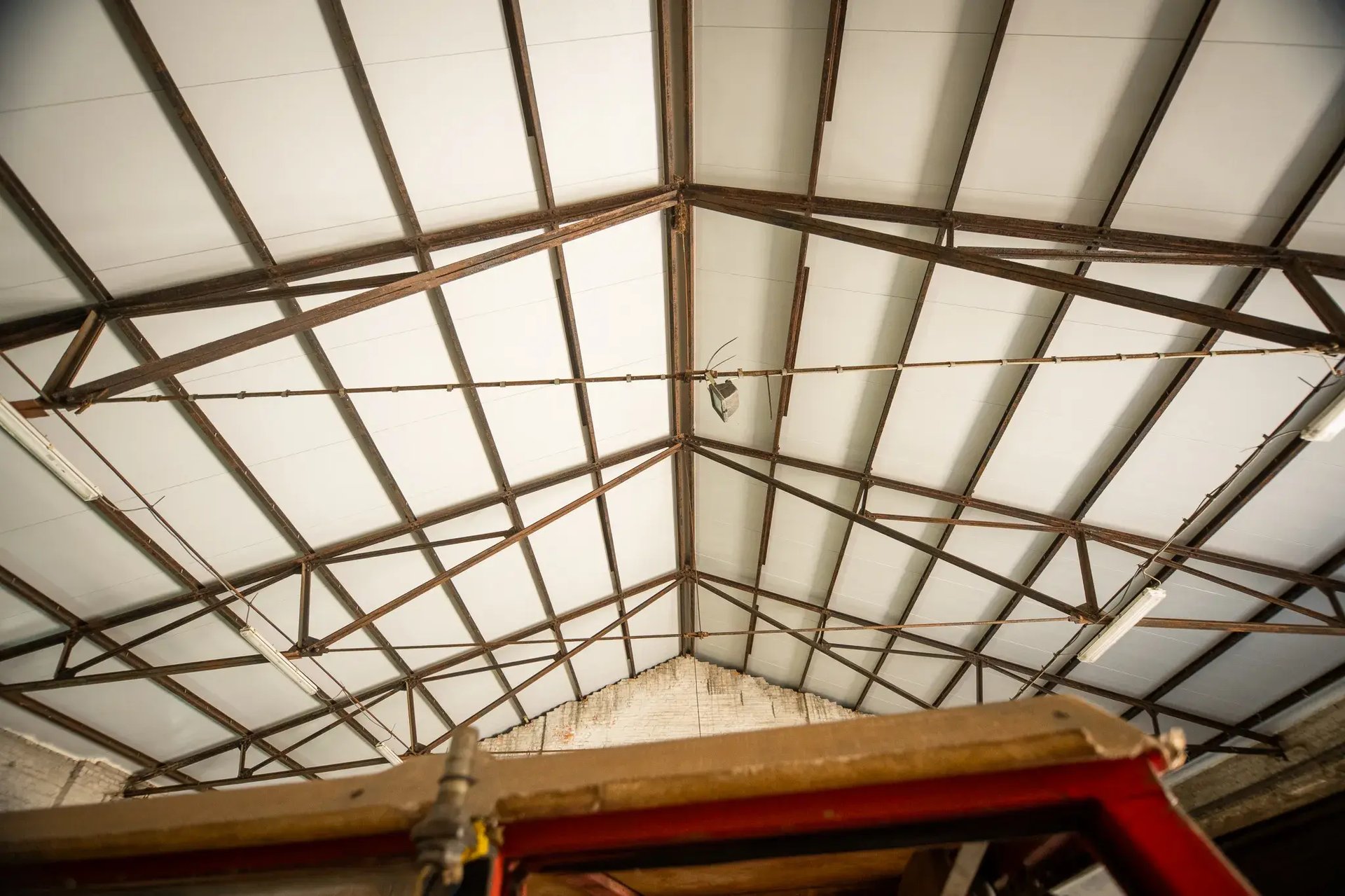 Interloods-renovatie-industriële-gebouwen-dak-Gemeente-Wommelgem_17