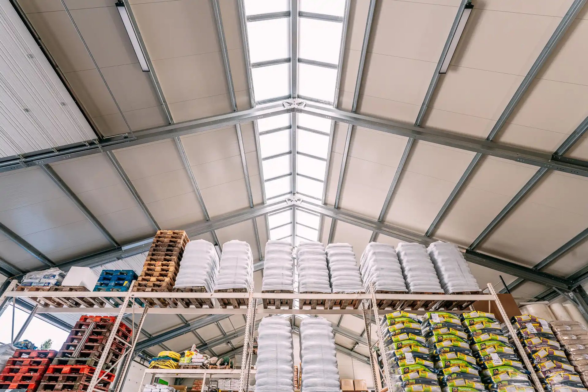 Interloods-renovatie-industriële-gebouwen-dak-Horta-Brasschaat_10