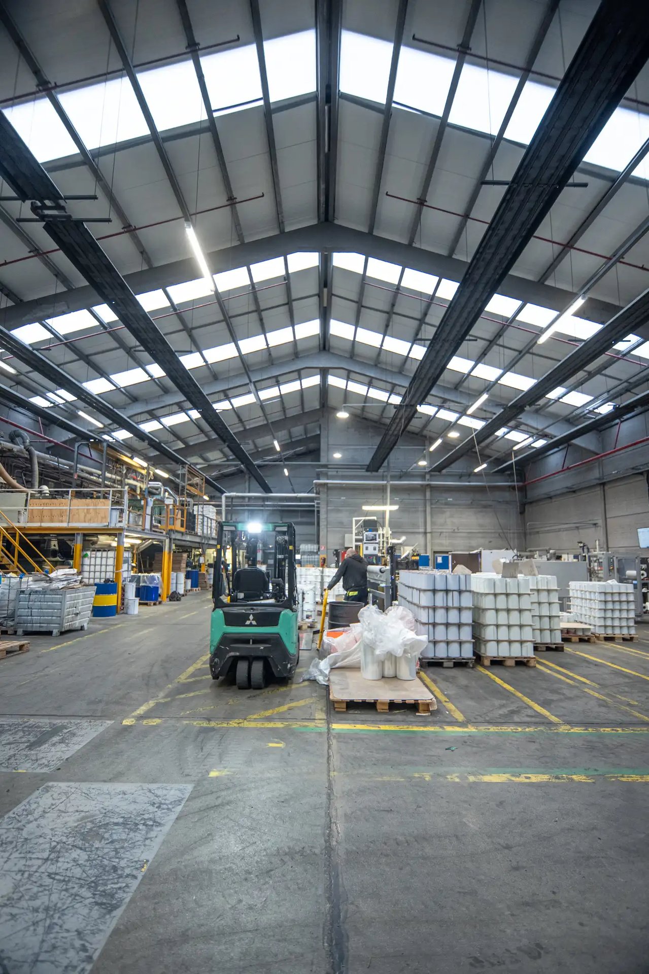 Interloods-renovatie-industriële-gebouwen-dak-IKO-Antwerpen_17