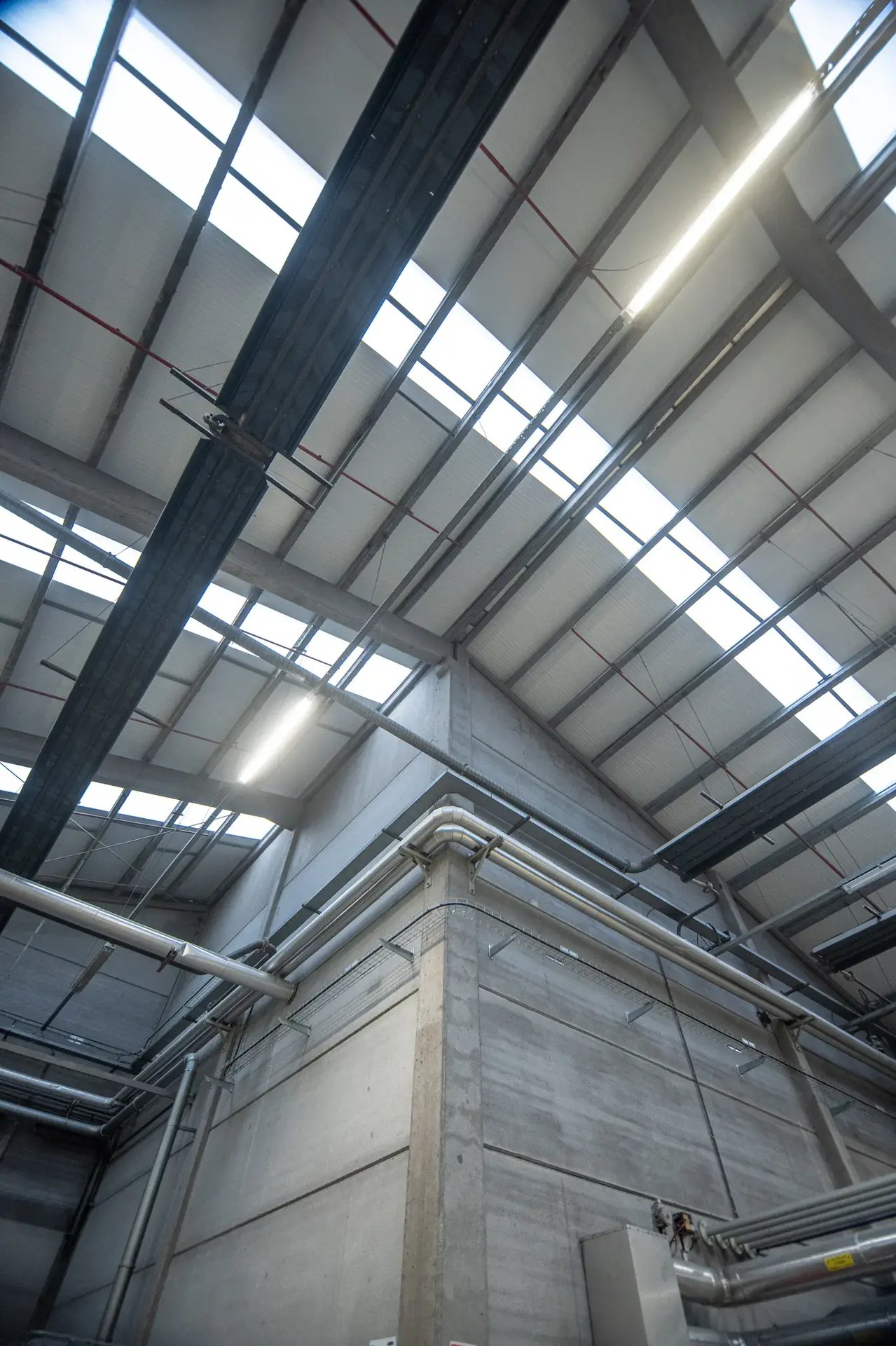 Interloods-renovatie-industriële-gebouwen-dak-IKO-Antwerpen_21