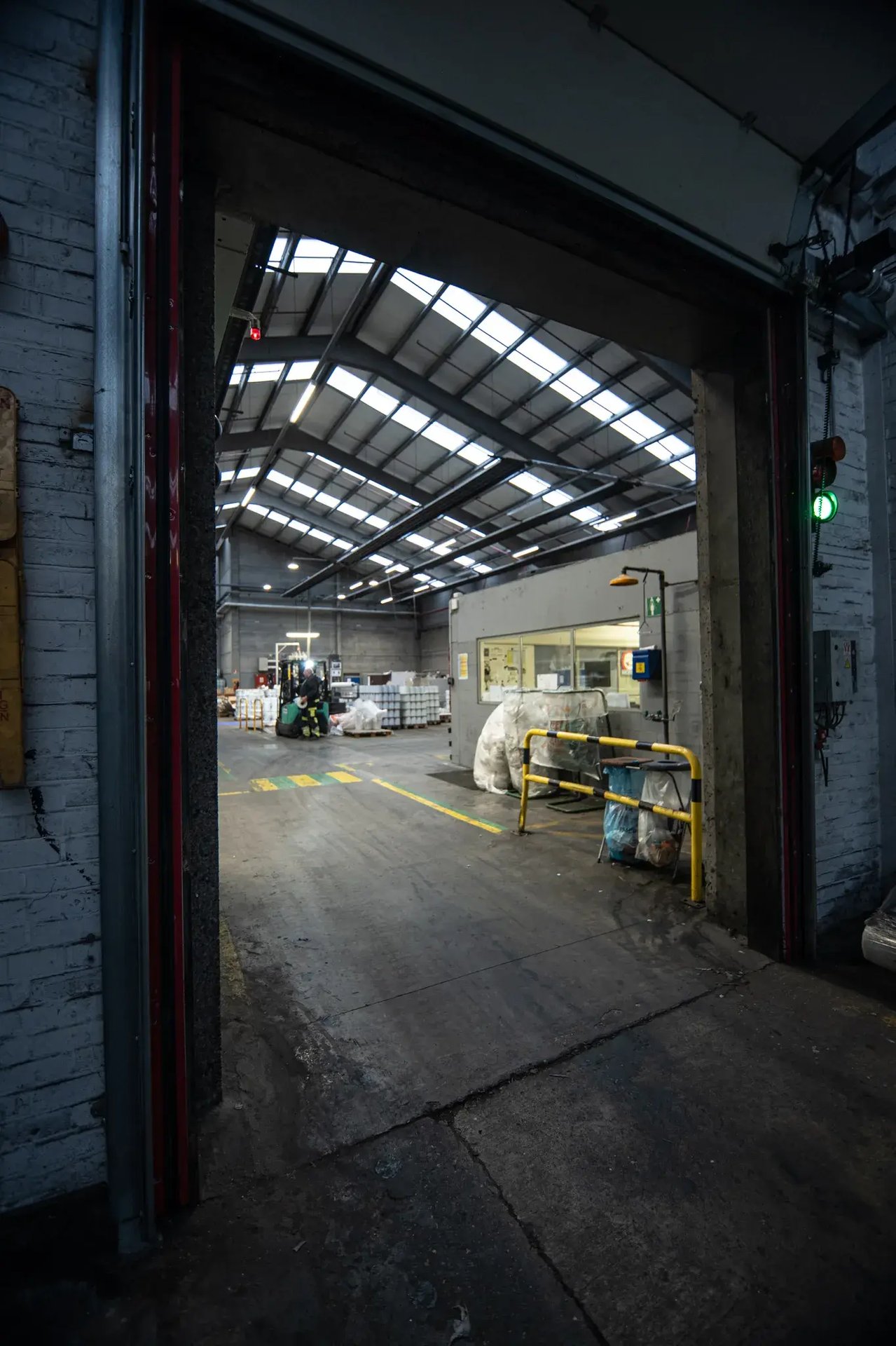 Interloods-renovatie-industriële-gebouwen-dak-IKO-Antwerpen_22