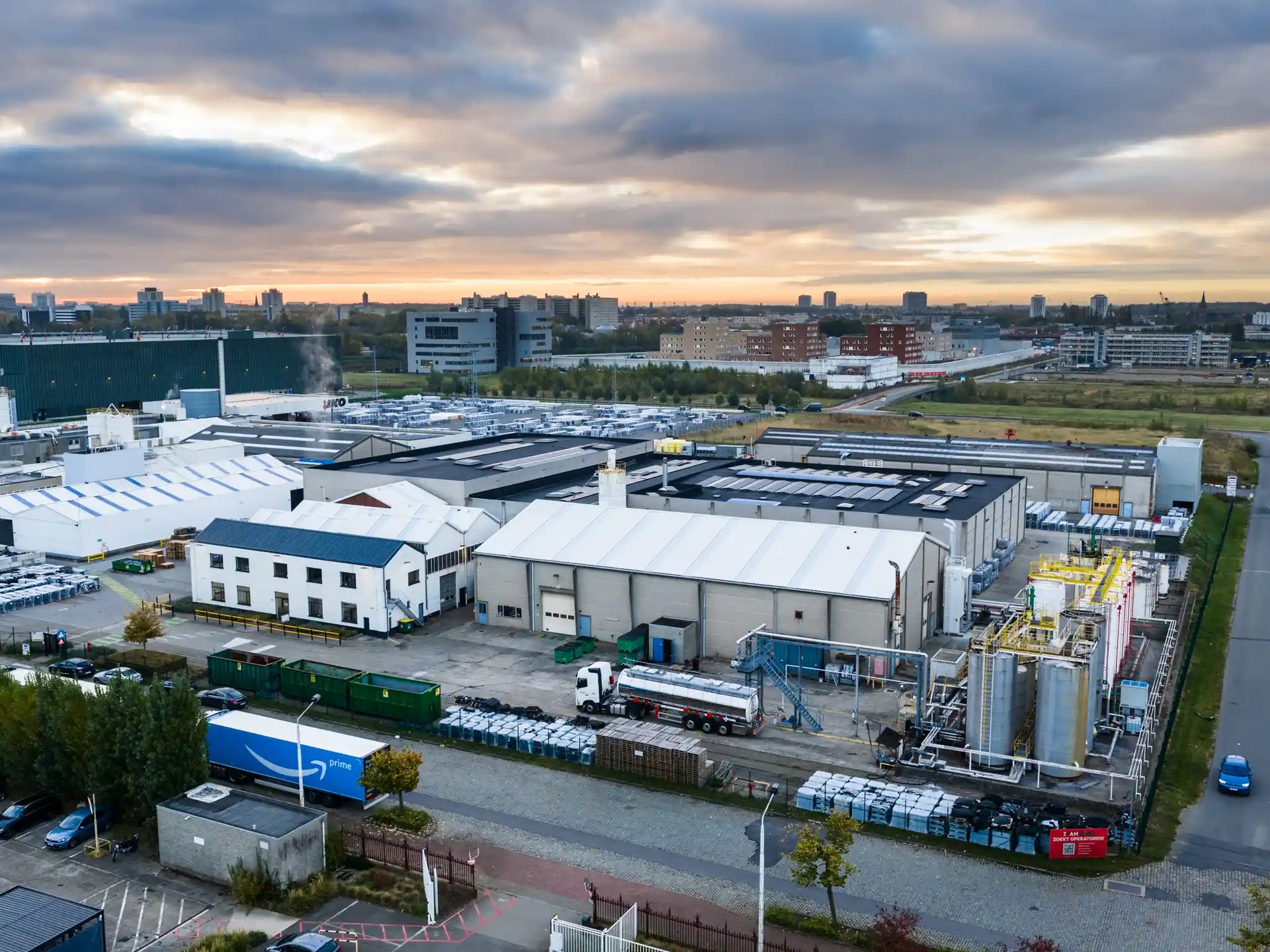 Interloods-renovatie-industriële-gebouwen-dak-IKO-Antwerpen_5